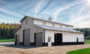 Monitor syle shop building with loft