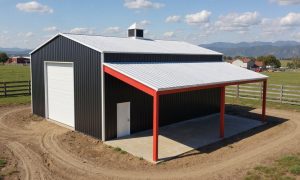 Small agricultural barn with lean to