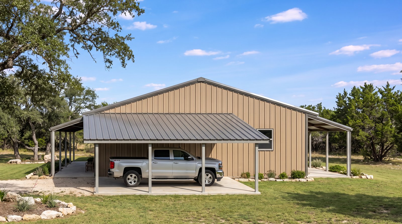 The Bramble 40×50 barndominium right gable-end elevation (east on the plan): the 1-car garage end, the 24 foot carport, the front and rear porch roofs at either side